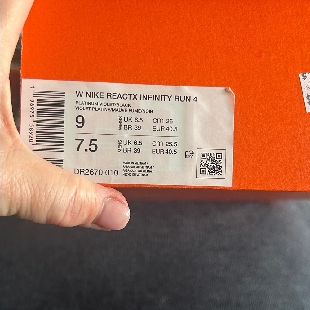 Nike ReactX Infinity Run 4 in Platinum Violet and Black NIB